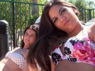 Трахнул красотку раком